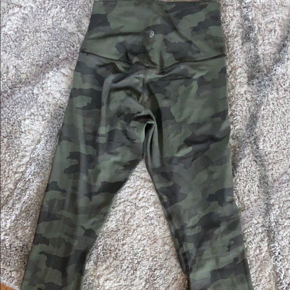 Lululemon align 28” leggings size 4 - Picture 2 of 3